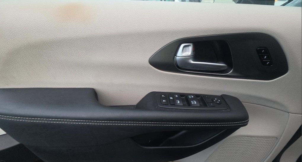 2024 CHRYSLER PACIFICA - Image 12