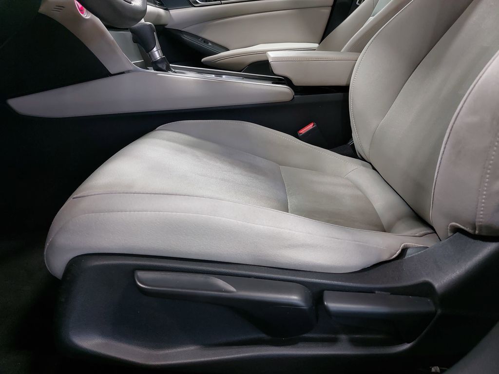 2018 HONDA ACCORD - Image 28