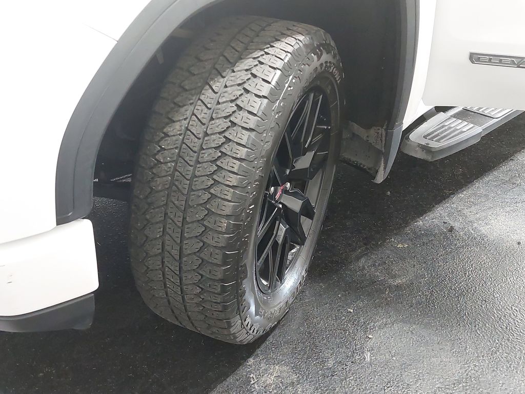 2022 GMC SIERRA - Image 33