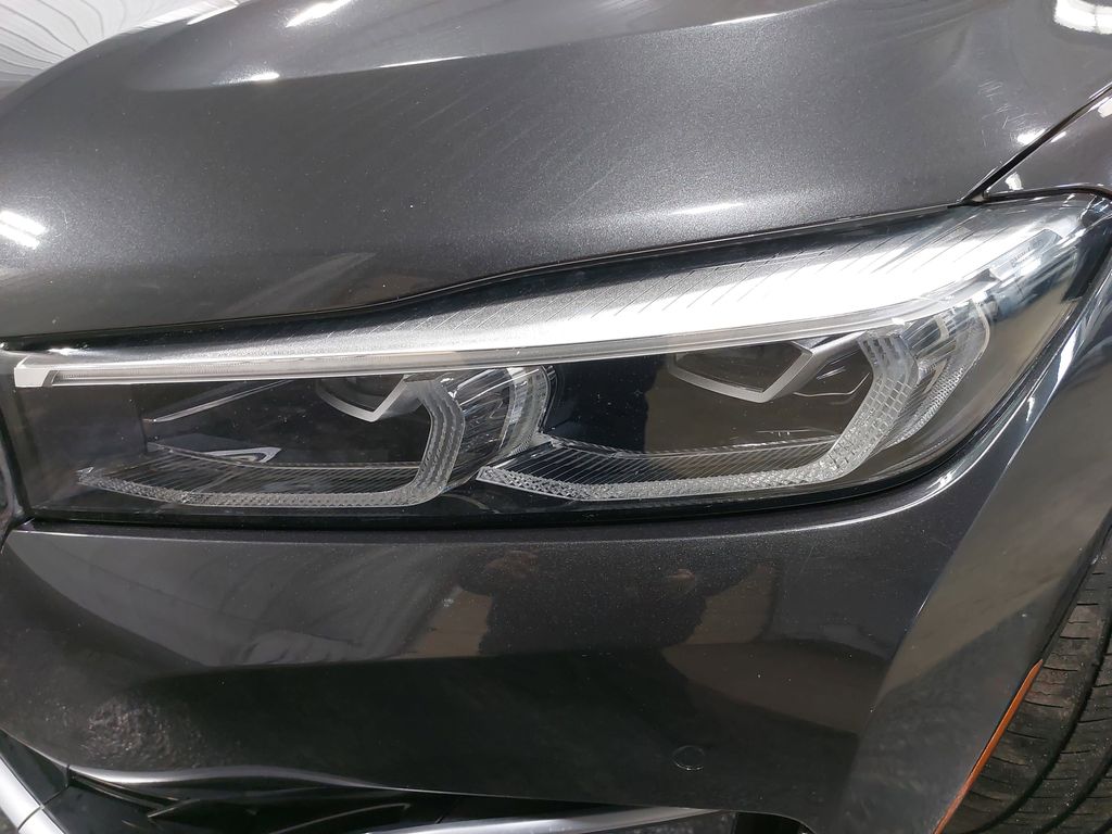 2020 BMW 750I - Image 29