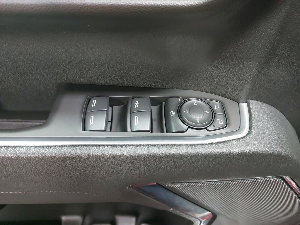 2023 CHEVROLET SILVERADO - Image 28