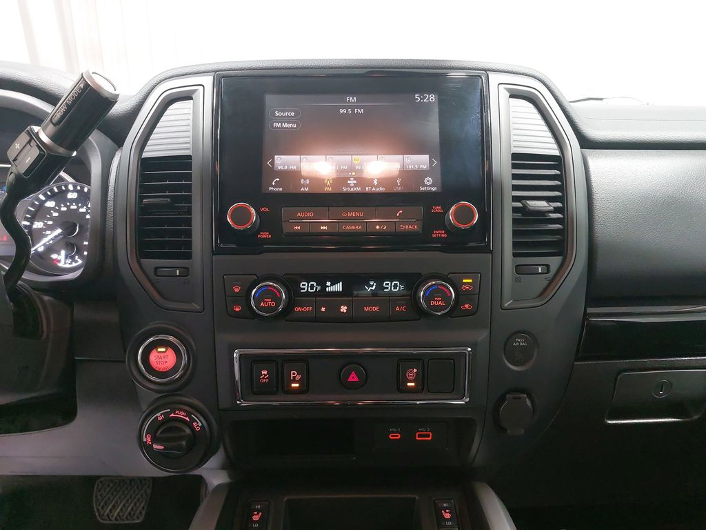 2024 NISSAN TITAN - Image 19