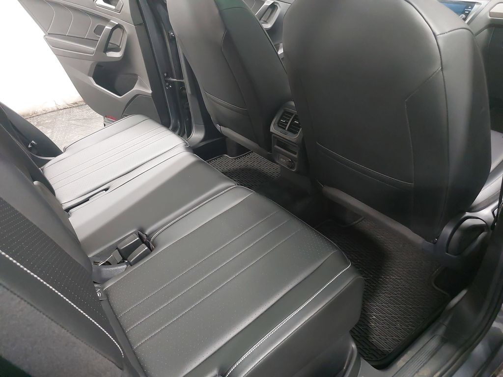 2023 VOLKSWAGEN TIGUAN - Image 11