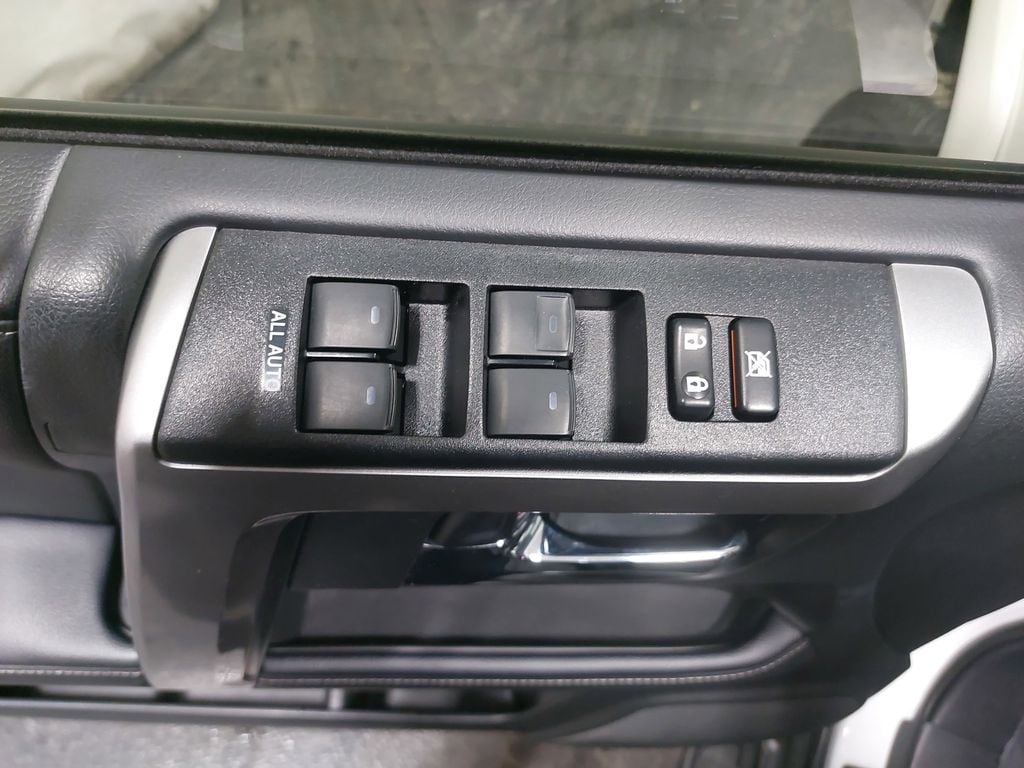 2024 TOYOTA 4RUNNER - Image 27