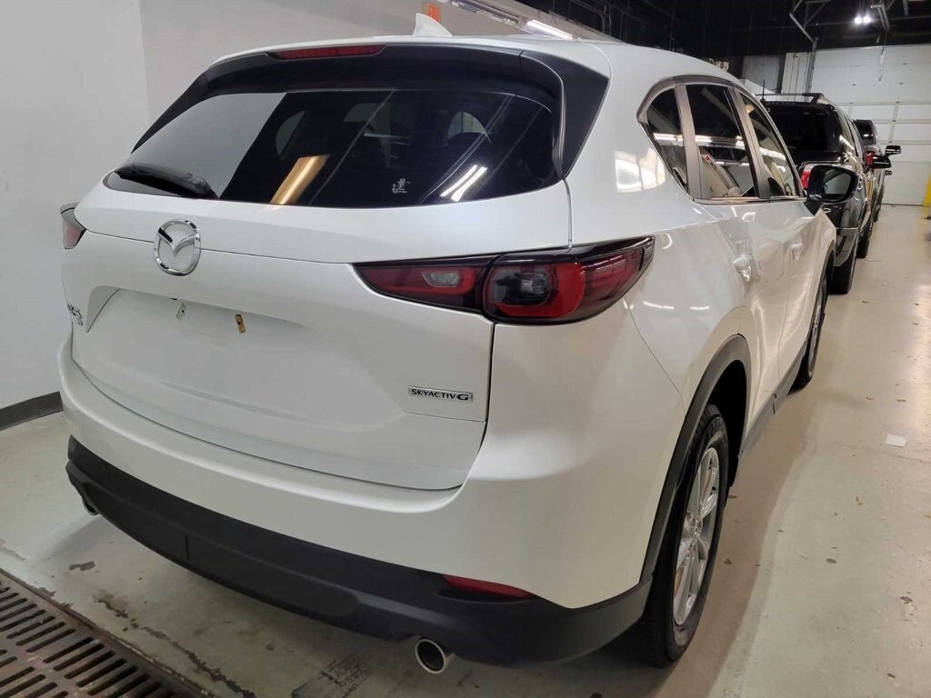 2022 Mazda CX-5 2.5 S Preferred photo 4