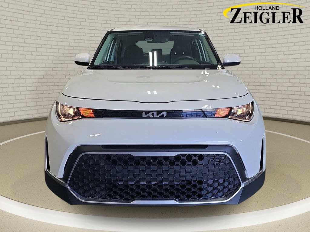 Certified 2025 Kia Soul LX Hatchback