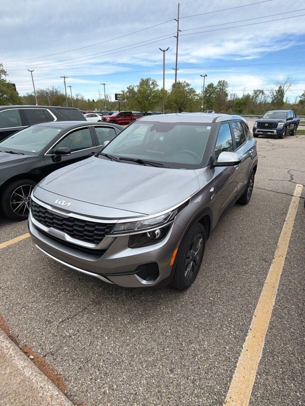 Used 2023 Kia Seltos LX SUV