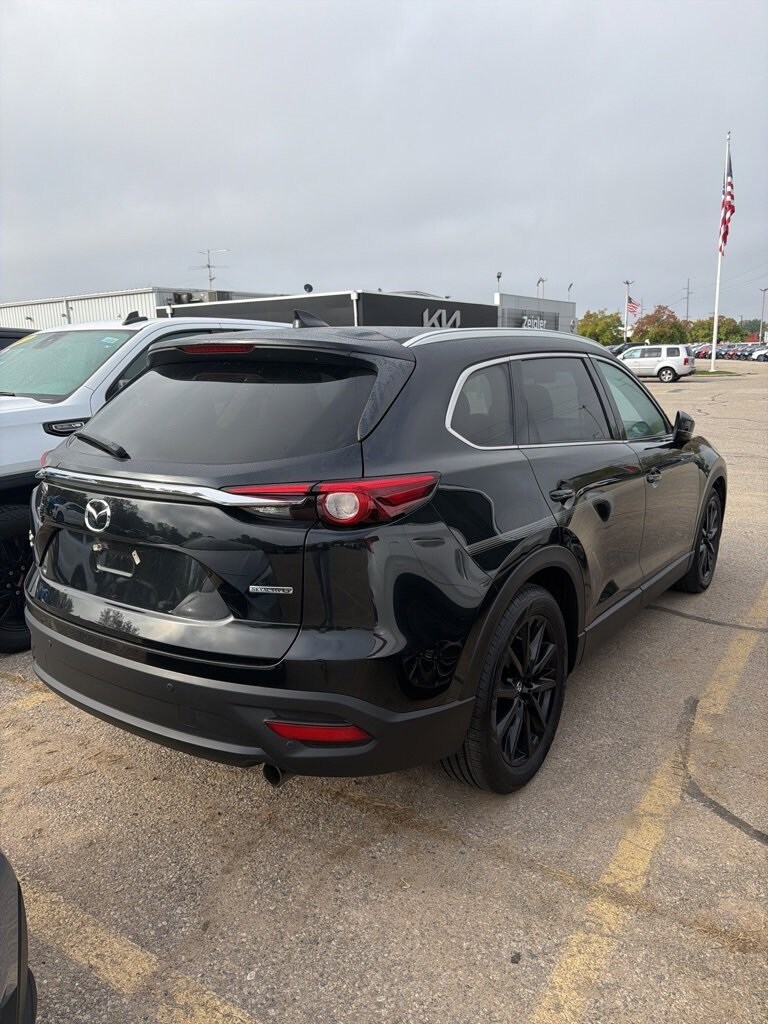 2022 Mazda CX-9 Touring photo 4
