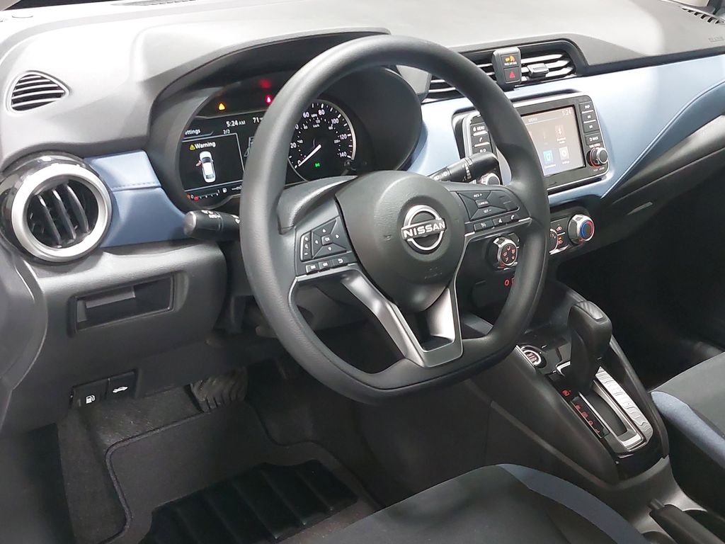 2025 Nissan Versa Sedan SV - Photo 15