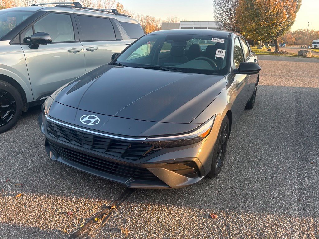 Used 2026 Hyundai Elantra SEL Sport Sedan