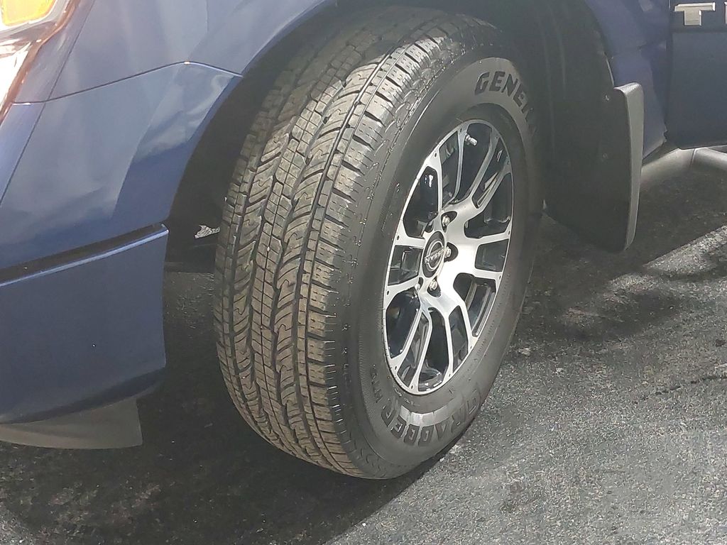 2024 NISSAN TITAN - Image 31