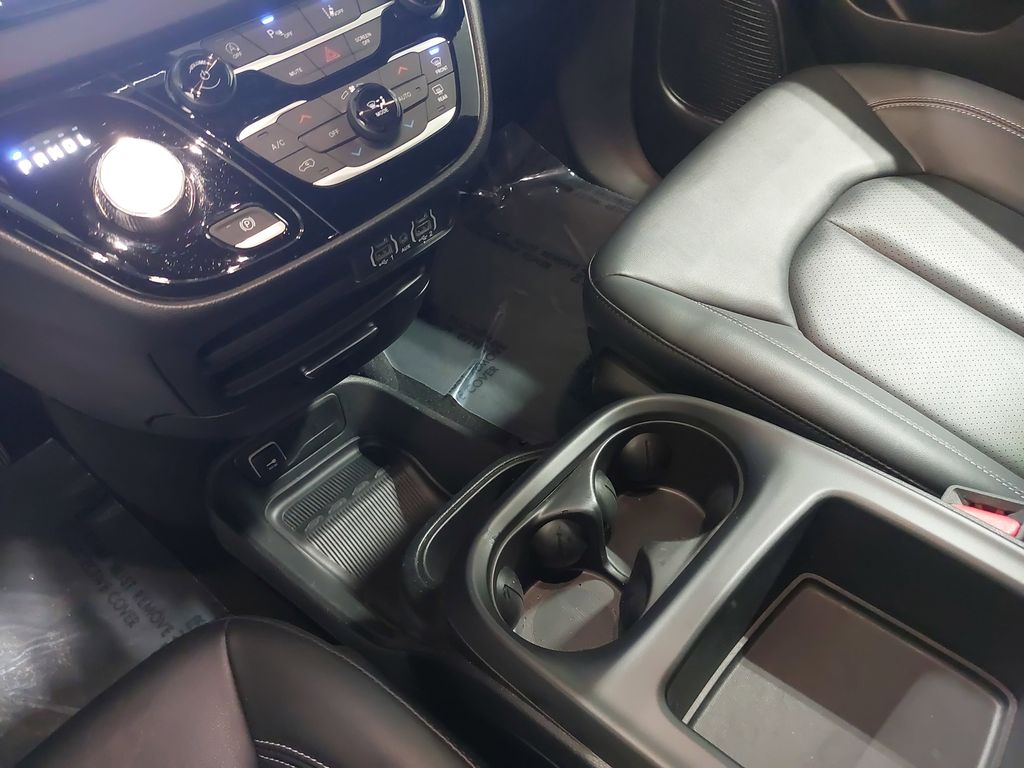 2025 CHRYSLER PACIFICA - Image 27