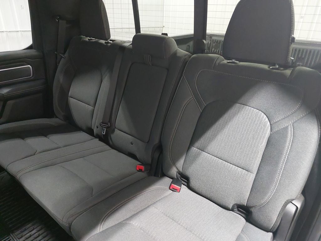 2022 RAM 1500 - Image 13