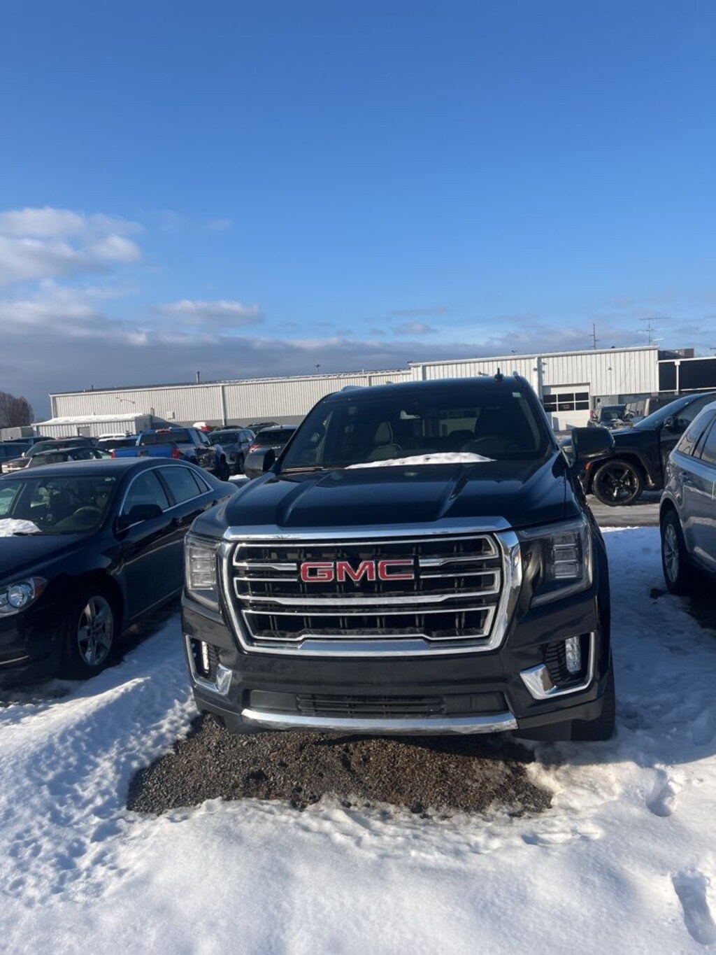 Used 2022 GMC Yukon SLT SUV