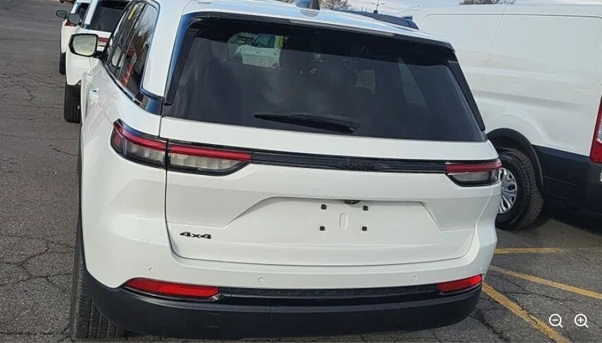 2023 Jeep Grand Cherokee Altitude X photo 3