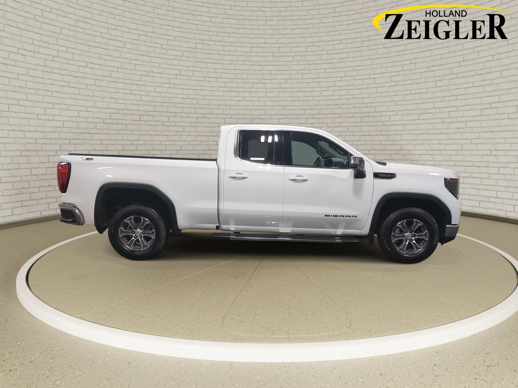 2023 GMC SIERRA - Image 4
