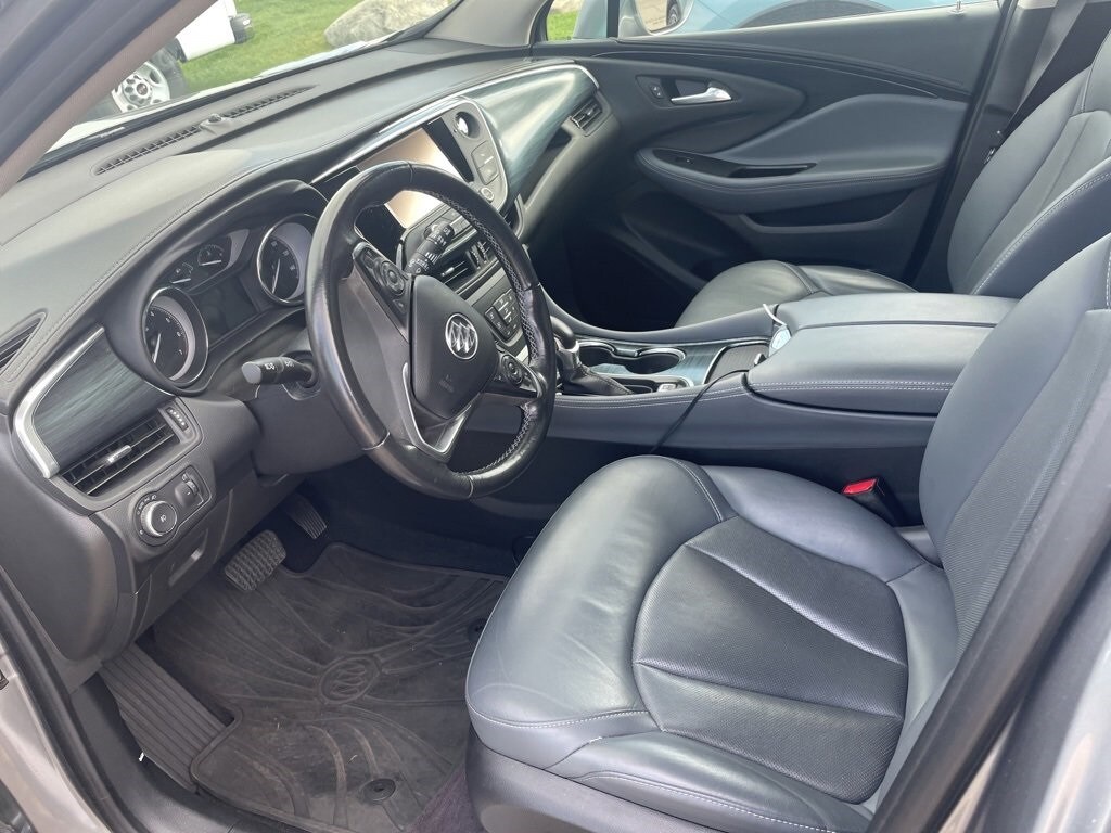 2020 Buick Envision Essence photo 2