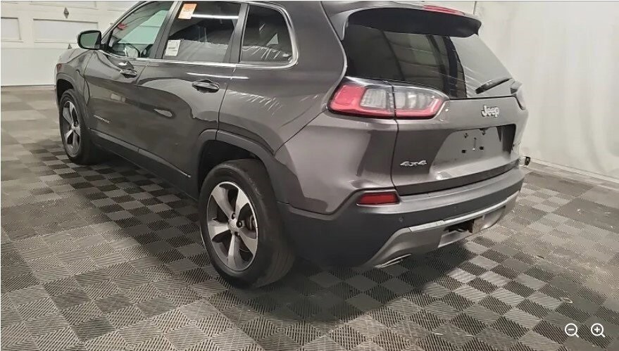 2022 Jeep Cherokee Limited photo 2
