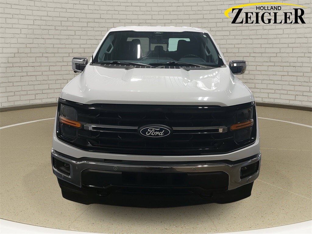 2024 Ford F-150 XLT photo 2