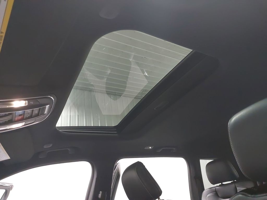 2023 JEEP GRAND CHEROKEE - Image 30