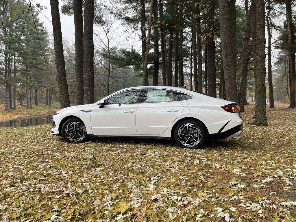New 2026 Hyundai Sonata SEL Sport Sedan