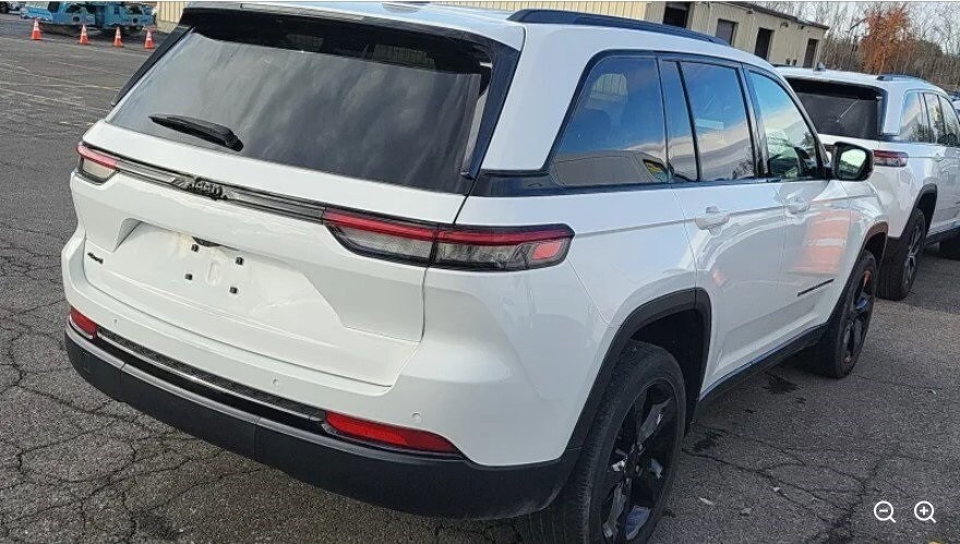 2023 Jeep Grand Cherokee Altitude X photo 4