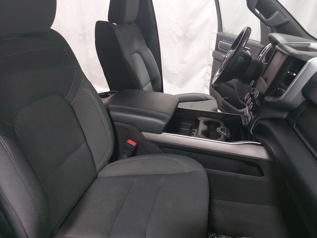 2022 RAM 1500 - Image 10