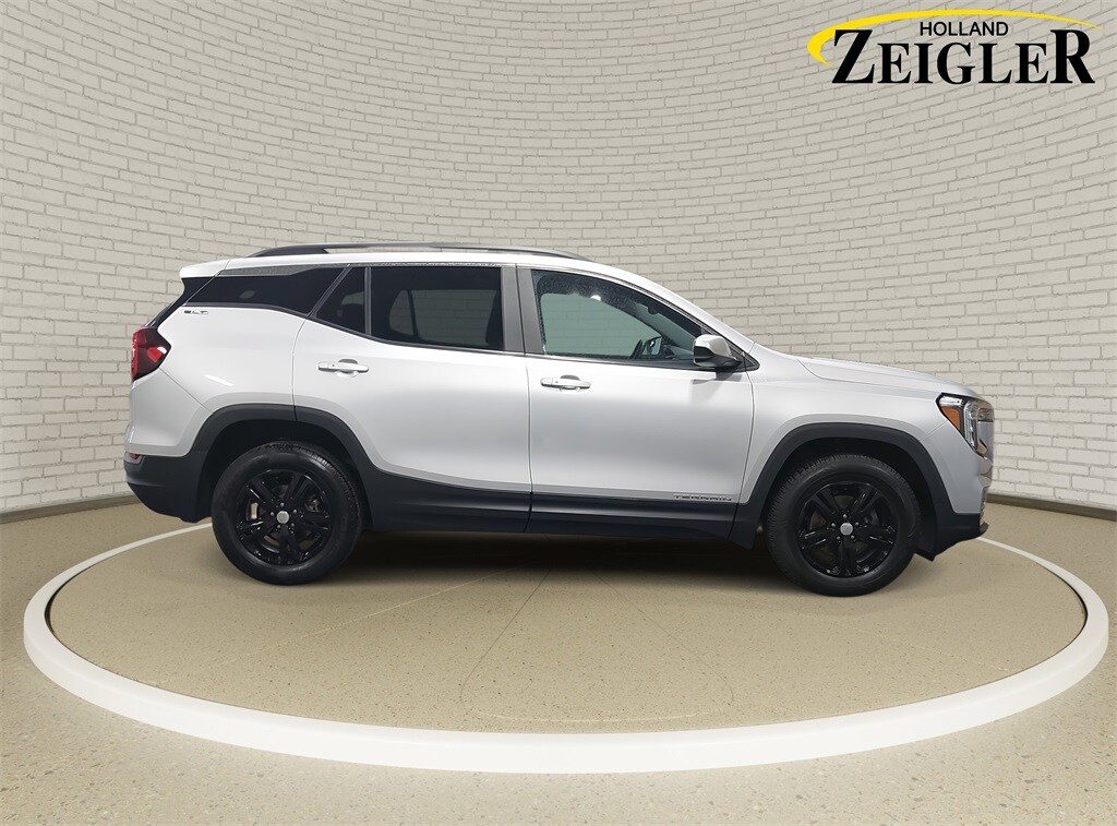 2022 Gmc Terrain SLE photo 4