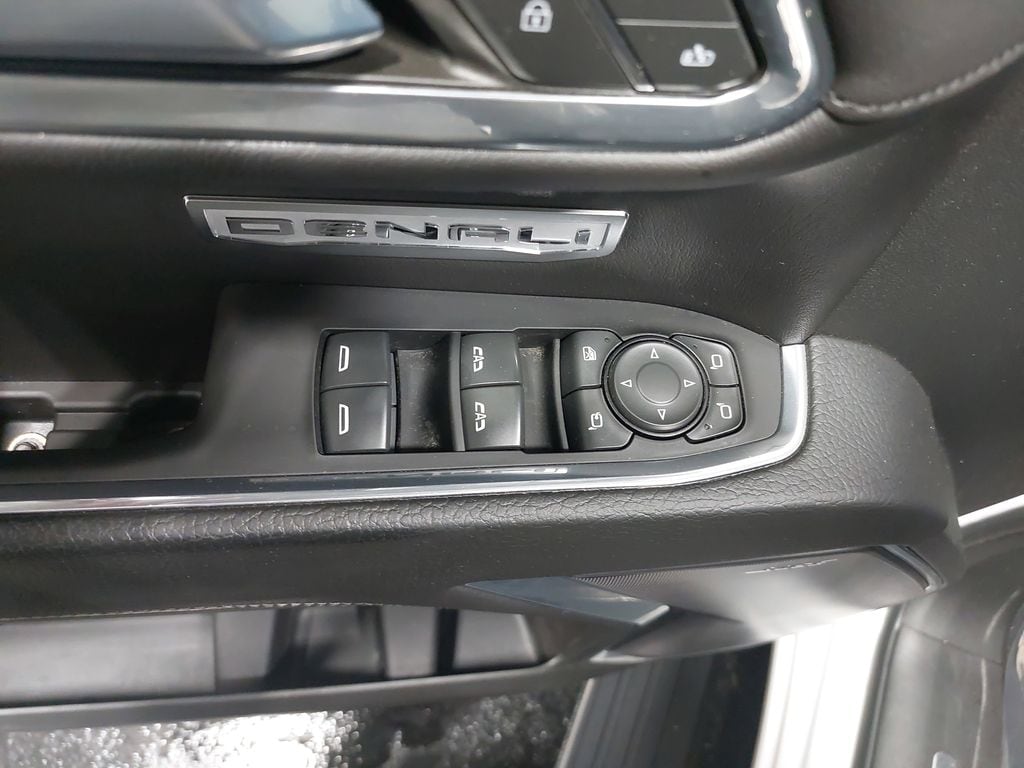 2022 GMC SIERRA - Image 30