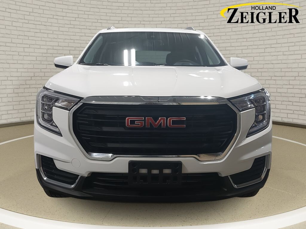 Used 2023 GMC Terrain SLE SUV