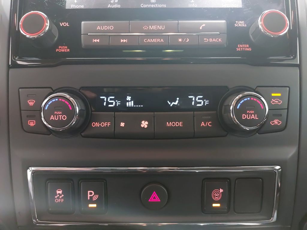 2024 NISSAN TITAN - Image 20