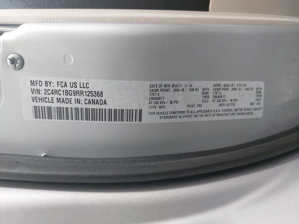 2024 CHRYSLER PACIFICA - Image 37