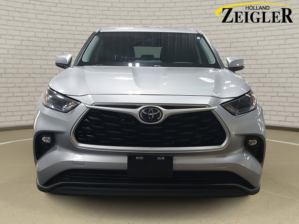 Used 2024 Toyota Highlander LE SUV