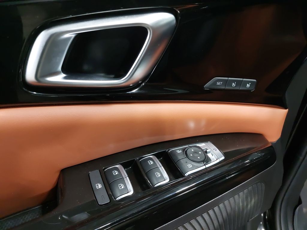 2024 KIA CARNIVAL - Image 30