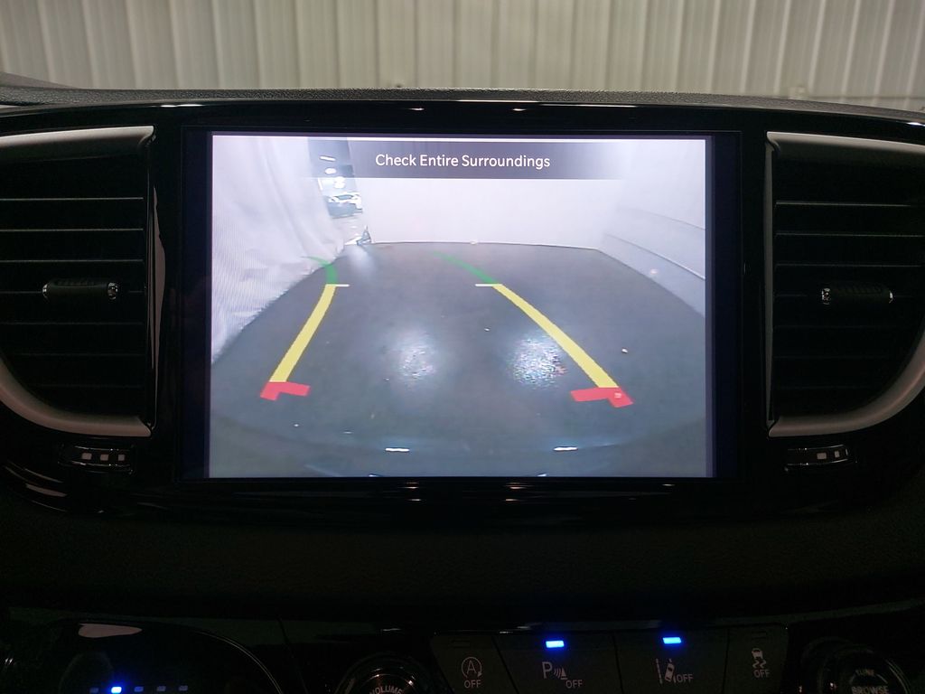 2025 CHRYSLER PACIFICA - Image 26