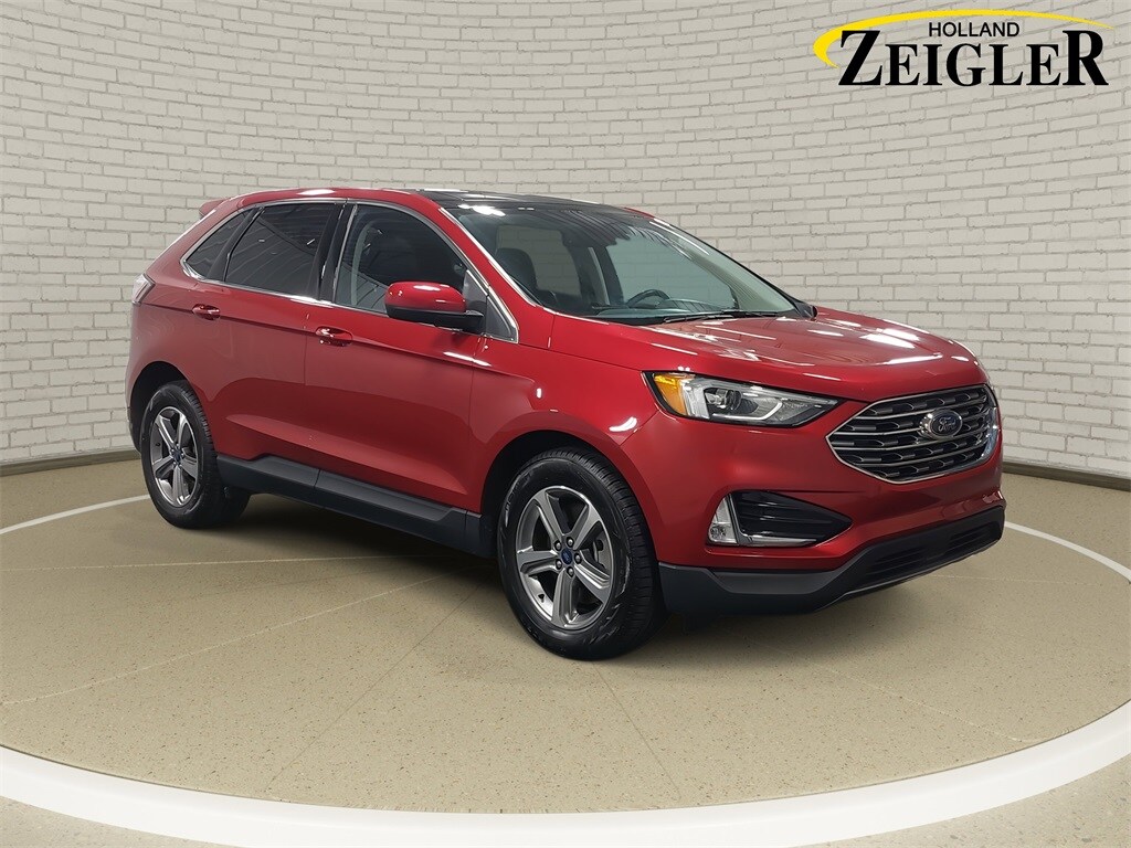 2022 Ford Edge SEL photo 3