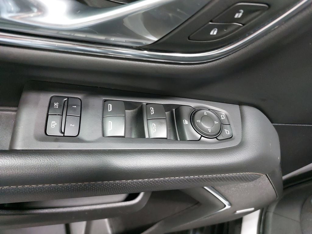 2024 GMC YUKON XL - Image 29