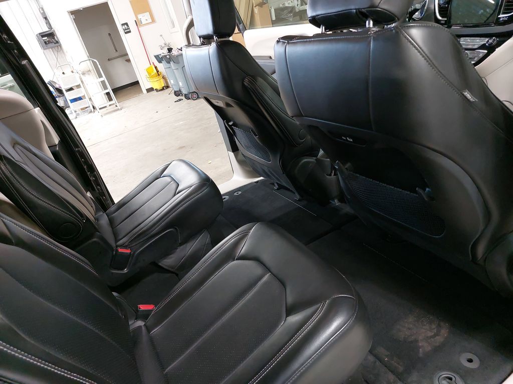 2024 CHRYSLER PACIFICA - Image 11