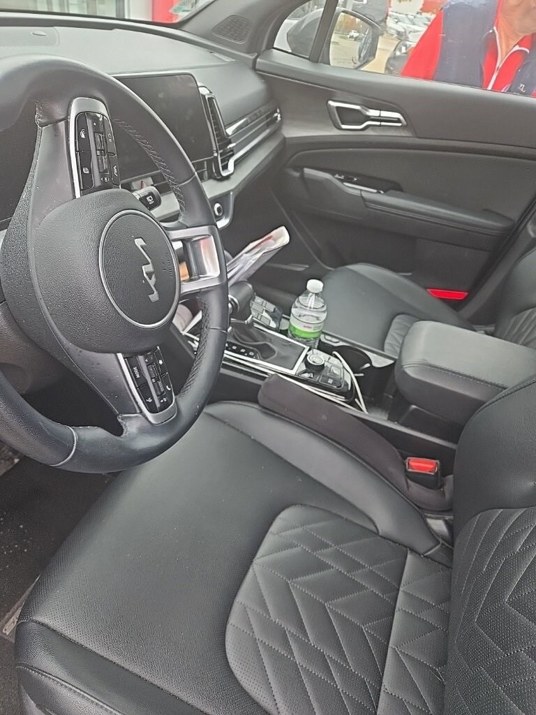 2023 Kia Sportage X-Line photo 3