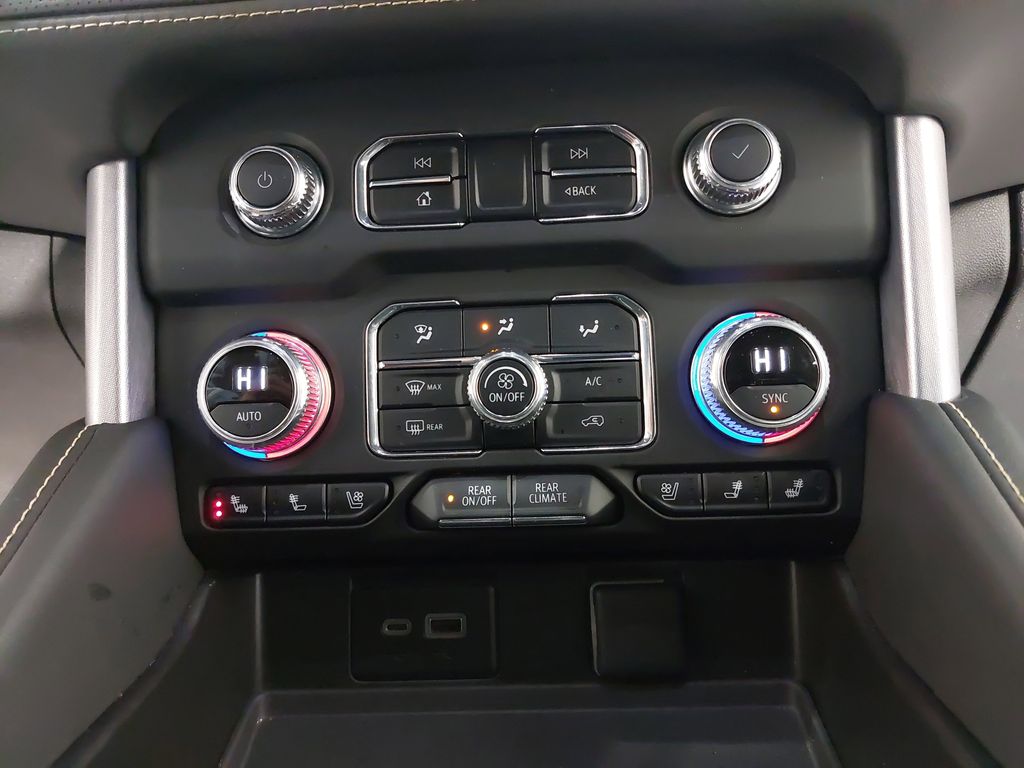 2024 GMC YUKON XL - Image 21