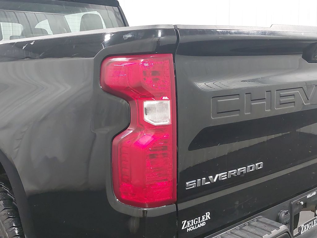2024 CHEVROLET SILVERADO - Image 34