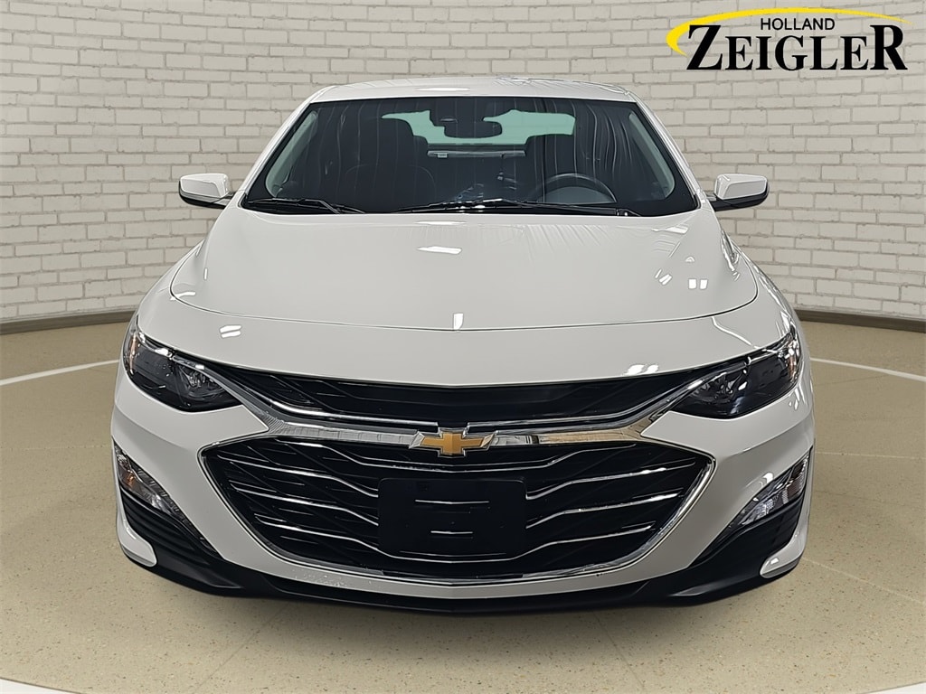 Used 2024 Chevrolet Malibu 1LT with VIN 1G1ZD5ST2RF215642 for sale in Holland, MI