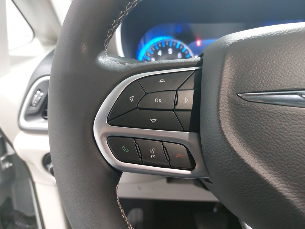 2024 CHRYSLER PACIFICA - Image 19