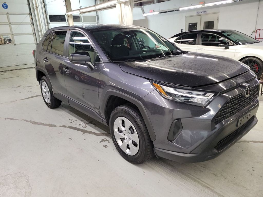 2024 TOYOTA RAV4 - Image 4