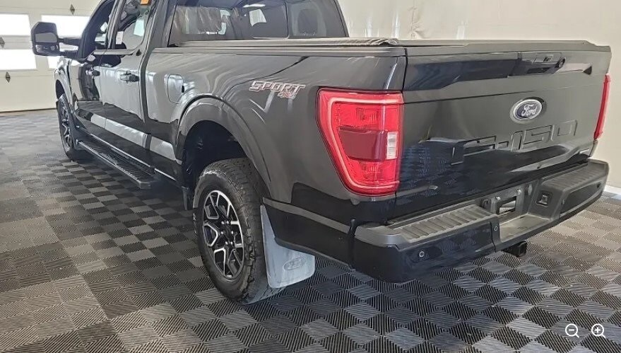 2022 Ford F-150 XLT photo 2