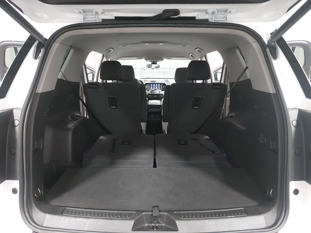 2023 GMC ACADIA - Image 14