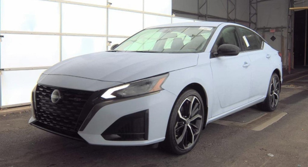 Used 2025 Nissan Altima 2.5 SR Sedan
