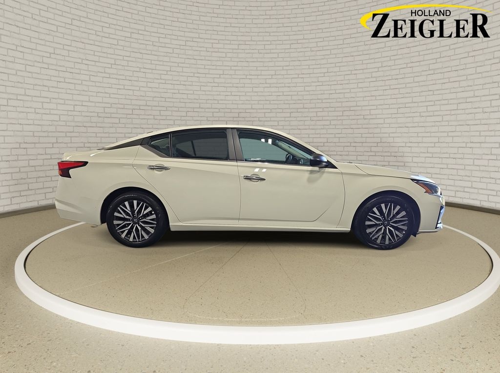 Used 2025 Nissan Altima 2.5 SV Sedan