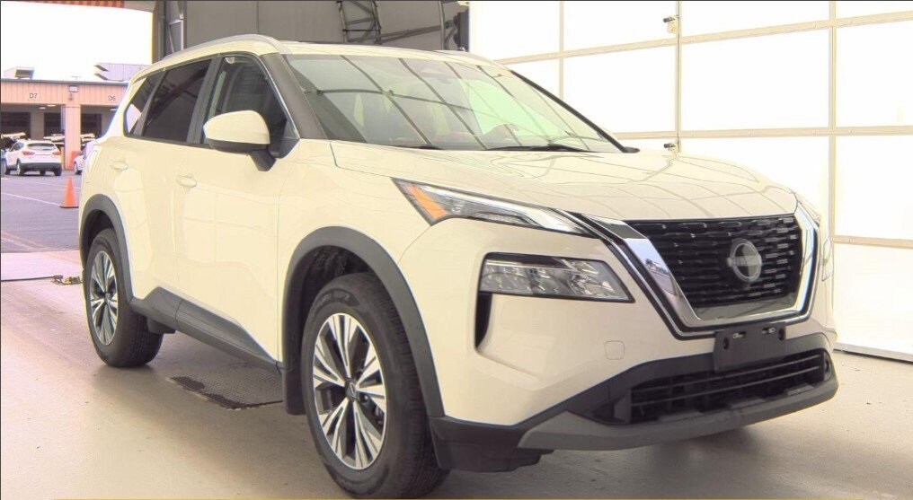 2023 Nissan Rogue SV photo 2