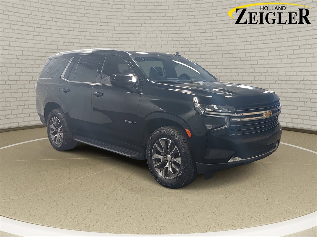 2023 Chevrolet Tahoe LT photo 3